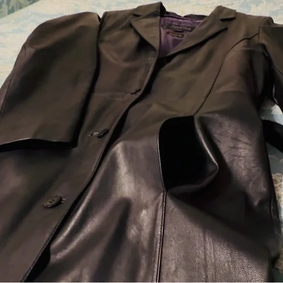 Wilson’s Leather Pelle Studio blk leather duster coat, lrg, purple liner, nice! - Picture 12 of 13